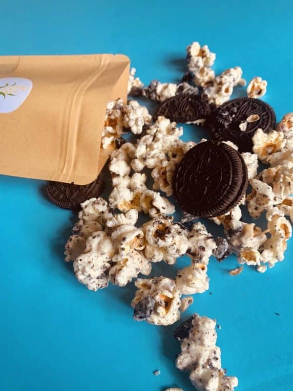 Vegan Cookies N’ Creme Popcorn